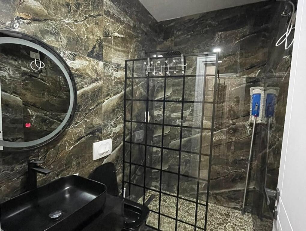 Shitet Apartament 1+1 – Vija e Parë me Detin – Shkëmbi i Kavajës, Durrës