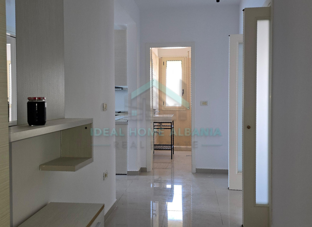 Vendesi appartamento 2+1+2 – Lungomare, Vlora (VISTA PANORAMICA)