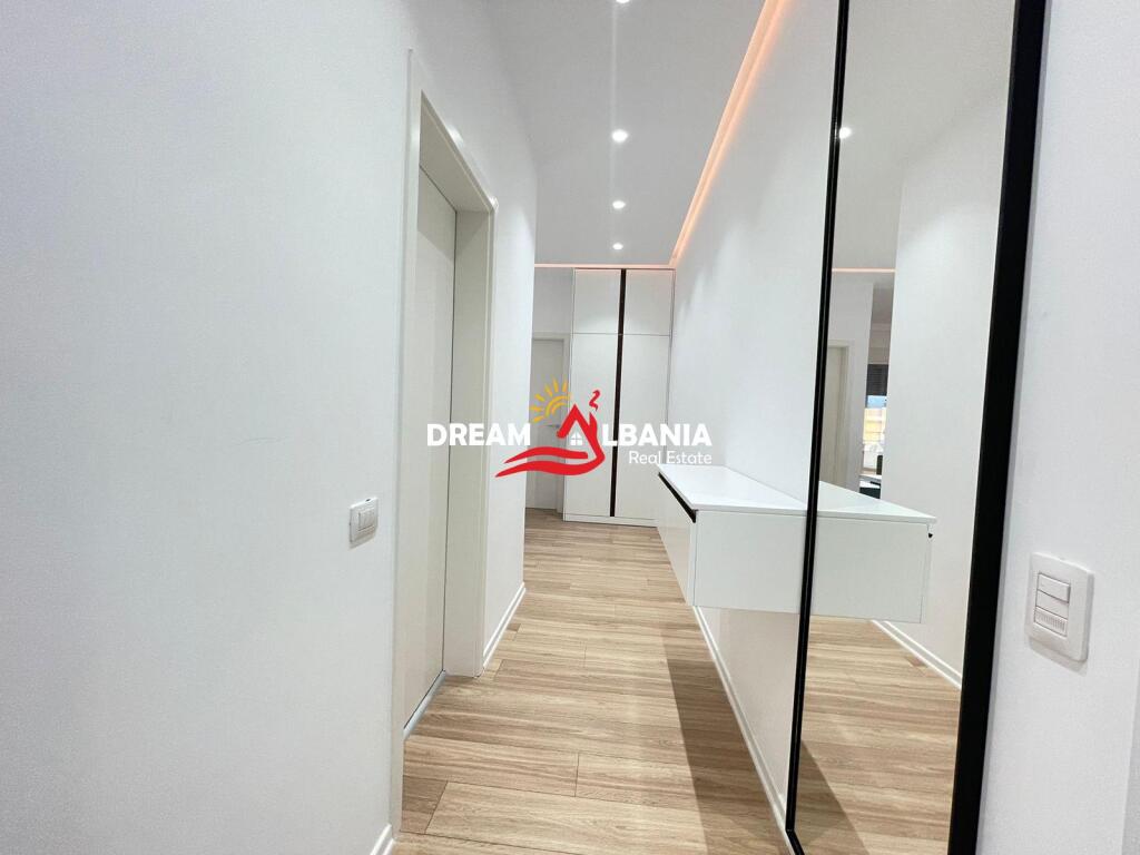 Super 2+1 apartment for rent at Kontakt complex, 21 Dhjetori (ID 42214557)