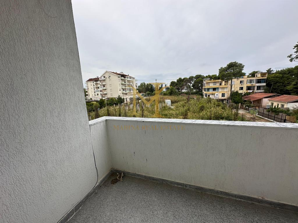 SHITET APARTAMENT 1+1 NË GOLEM!!