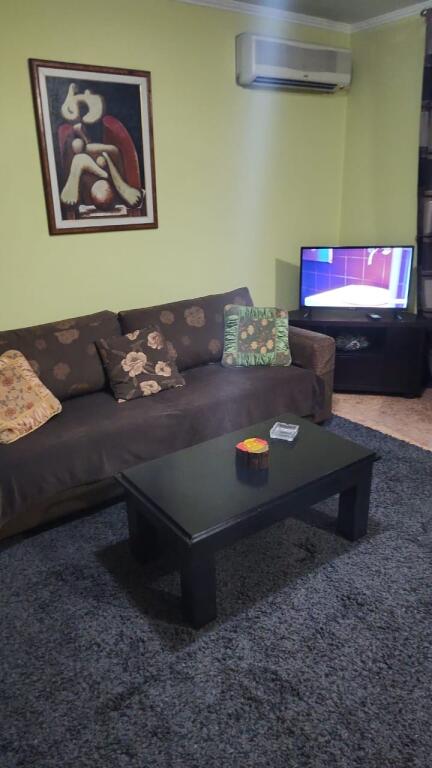 🏢In the Brryli area near Glow Bar, a 2+1 furnished apartment is for rent, 50,000 lek