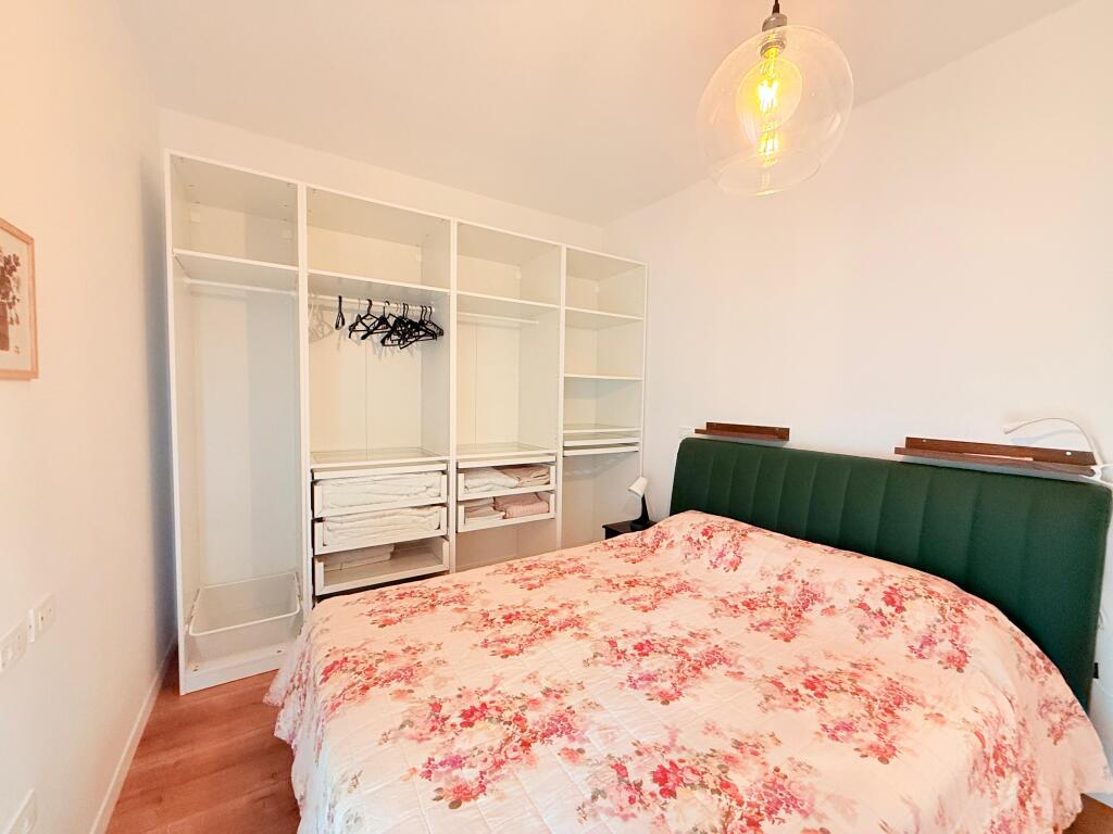Jepet me Qira Apartament 2+1 + Post Parkimi (Liqeni i Thatë)