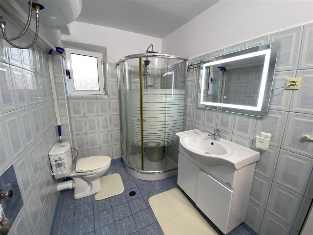 APARTMENT FOR RENT 2+1 FORMER RESTAURANT DURRES 600 EURO