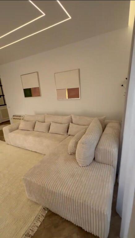 APARTAMENT NE SHITJE 2+1+2 PRANE SQUARE 21 TIRANE