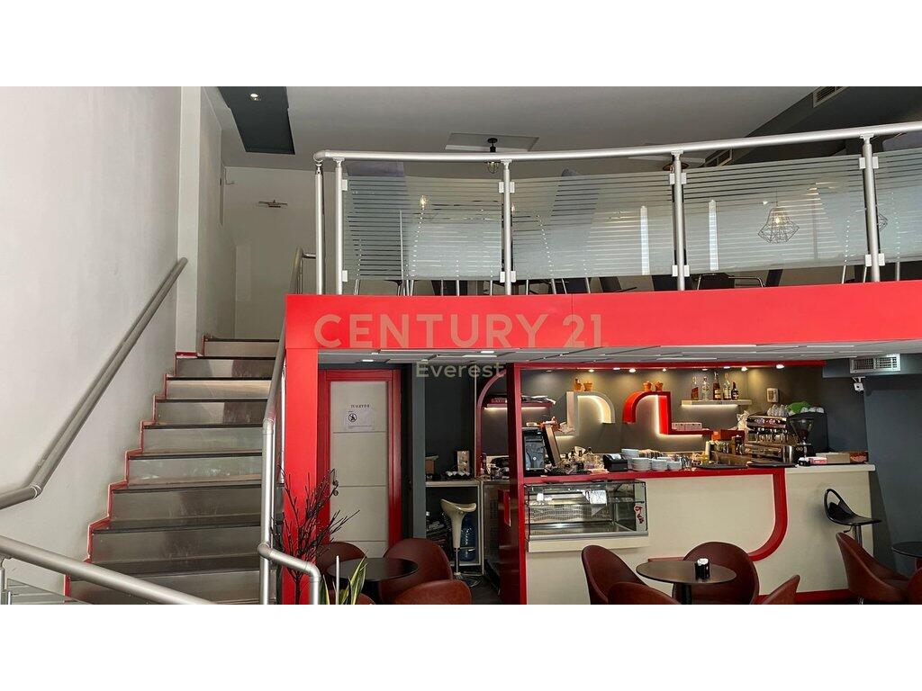 LAPRAK, AFFITTIAMO UN'UNITÀ E UN'ATTIVITÀ DI BAR CAFFÈ