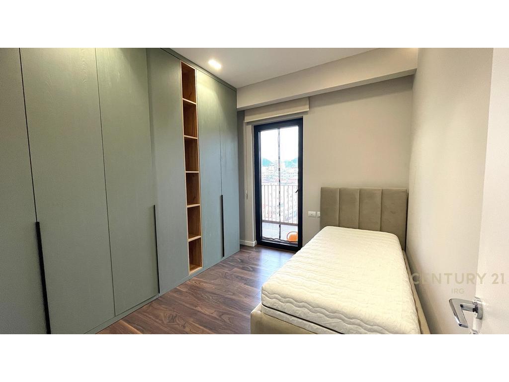 Affittasi appartamento 3+1+2 presso Garden Building!