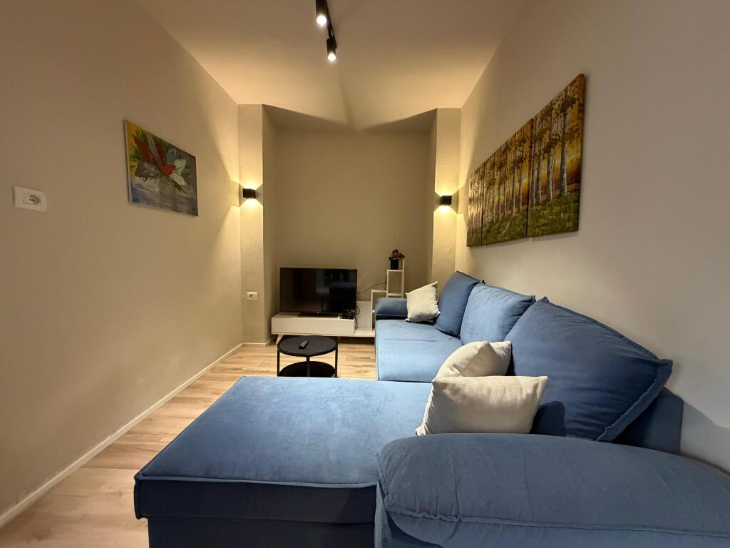 Casa privata 1+1+posto auto in affitto Rr.Dibres!