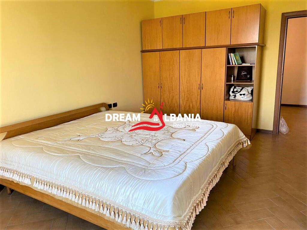 Apartament 2+1 me qera ne zonen e Ish Bllokut prane Librit Universitar ne Tirane (ID 4221868)