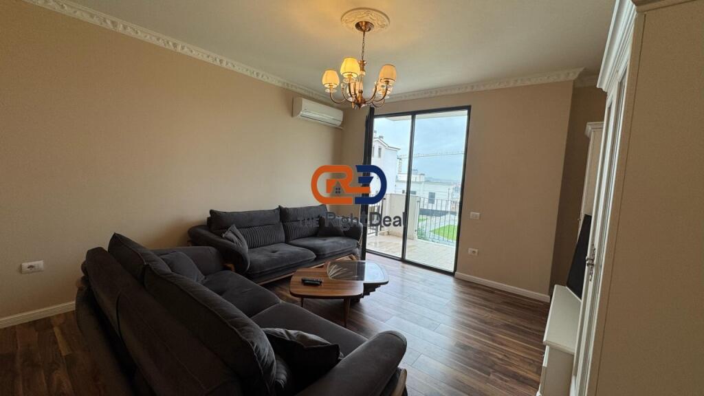 Tek Oasis Lake Residence, Shitet Super Apartament 2+1+2, Me Planimetri Te Rregullt!!