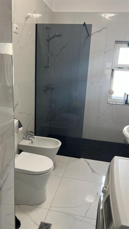 APARTAMENT ME QERA 2+1 BLLOK 800 EURO
