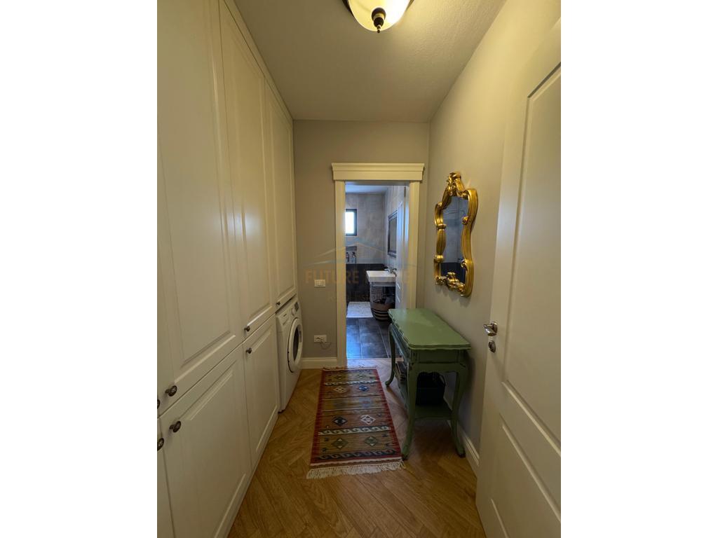 Shitet, Apartament 2+1+2 ,Air Albania, Tiranë.