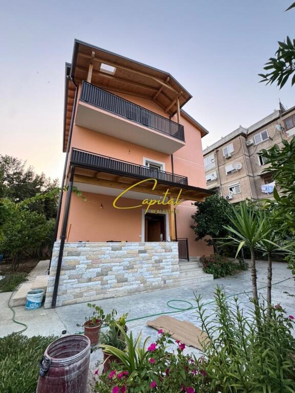 VILLA PRIVATA IN AFFITTO 214 M2 KOMBINAT 150.000 LEKE