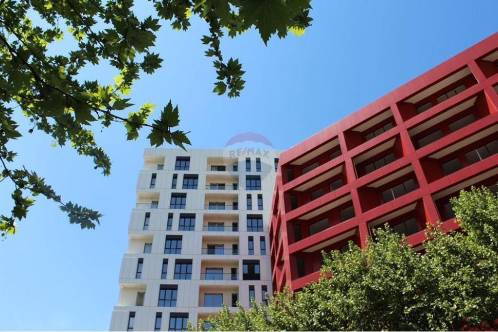 Apartament 1+1 per shitje te Farmacia 10!