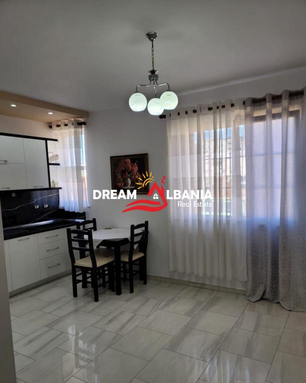 Jepet Apartament 2+1 me Qera tek Rruga e Durresit, Prane Kafe Flora ne Tirane (ID 4229471)