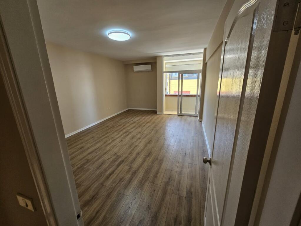 UFFICIO IN AFFITTO 130 M2 CENTRO 1.300 EURO