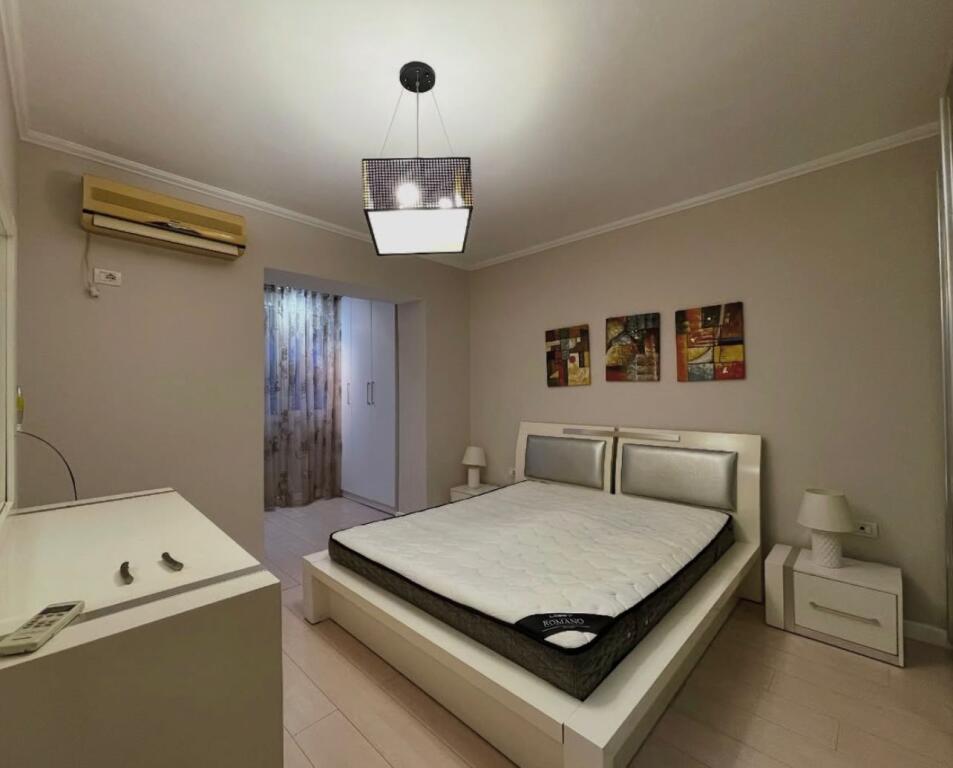 Apartament 2+1 - Për Qira - Myslym Shyri, Tiranë