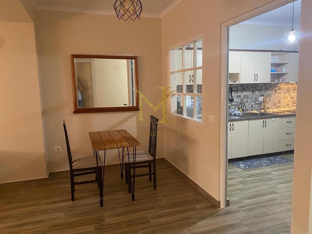 APARTAMENT 1+1 ME QERA PLAZH HEKURUDHA