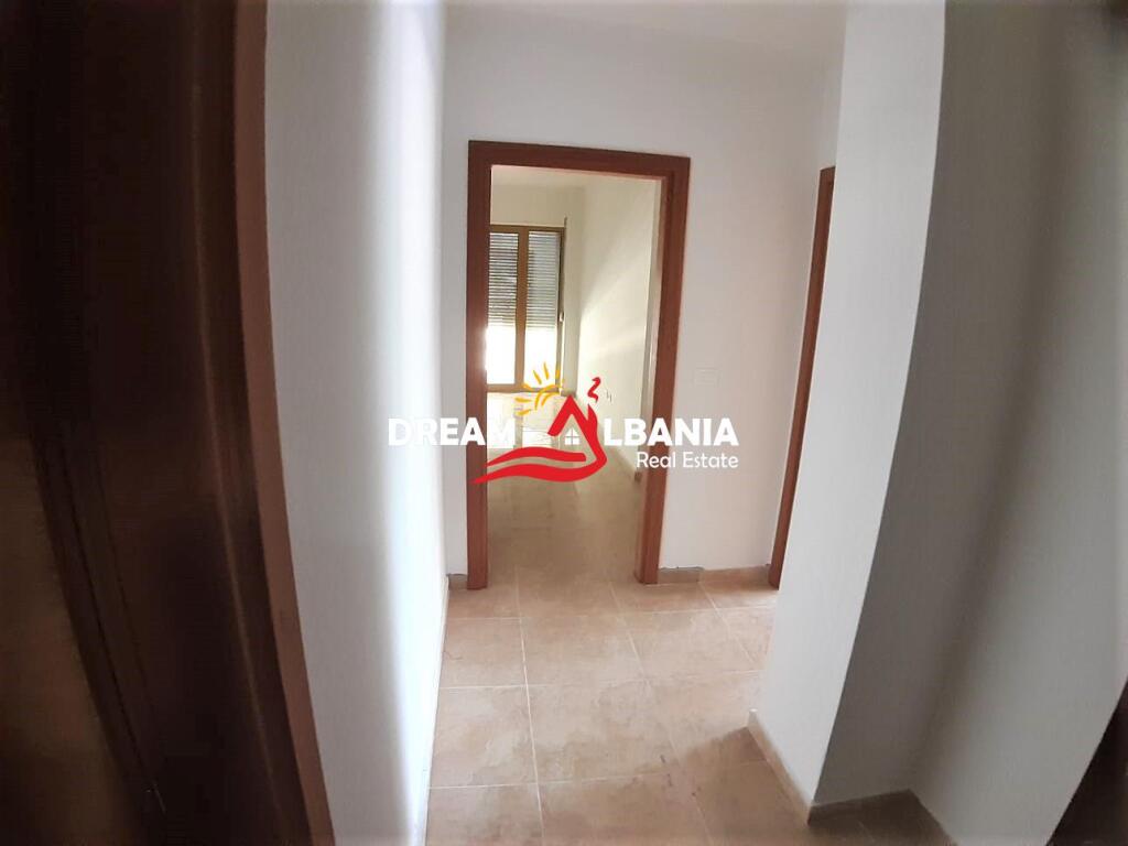 Apartament 2+1 ne shitje ne Bllok prane Sky Tower ne Tirane (ID 4121928)