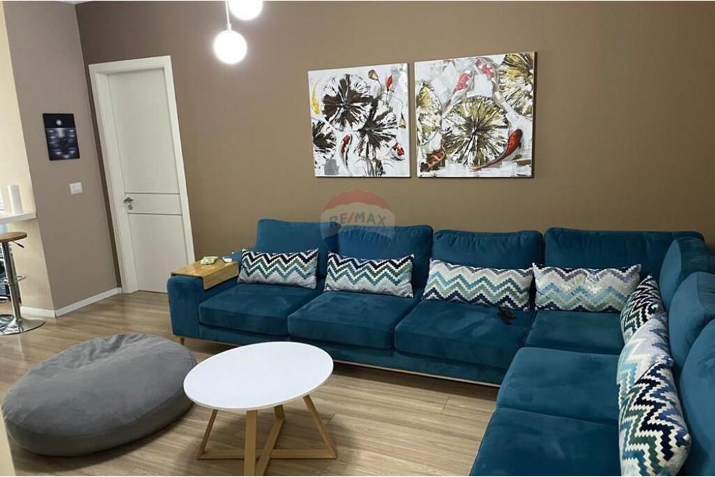 Shitet Apartament 2+1+2 , ne Astir !