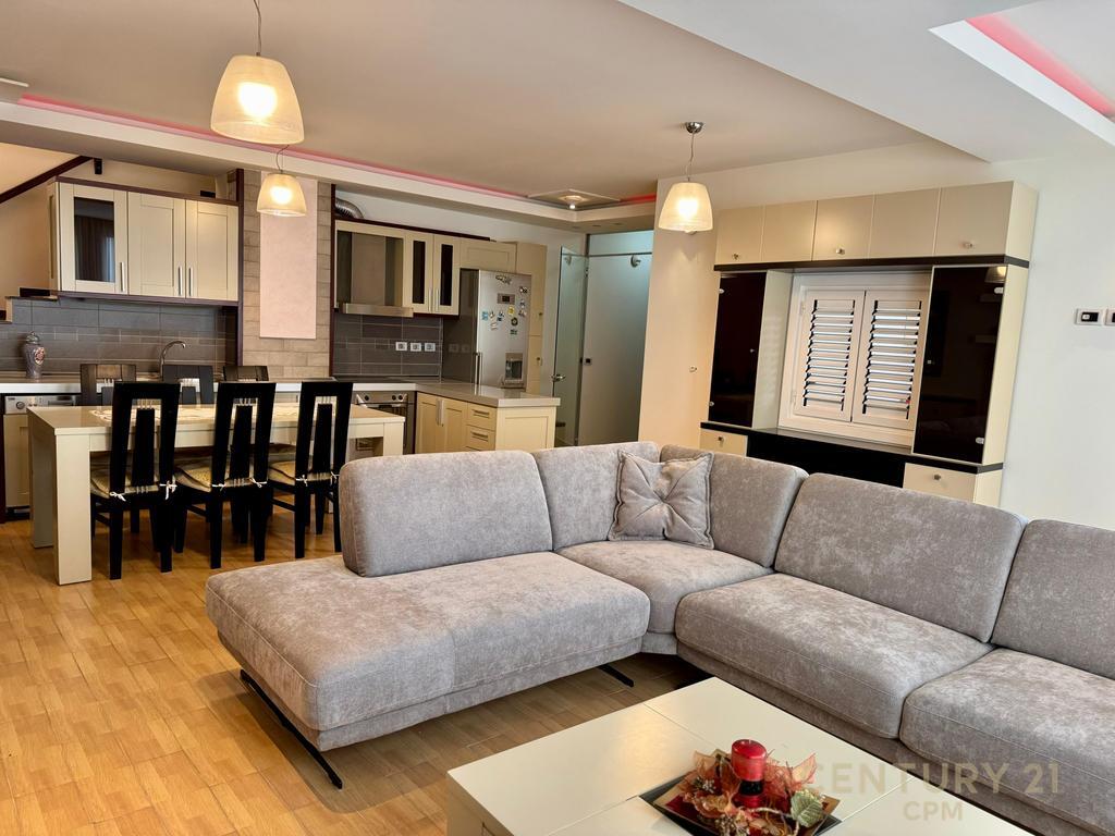 Duplex Modern me Qira – 🌅 Kodra e Diellit 1