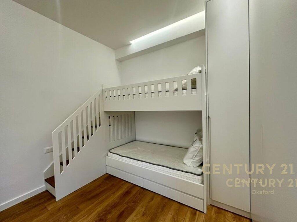 🌇 Jepet me Qira Apartament Modern 2+1+2 + Post Parkimi – Garden Building, Tiranë