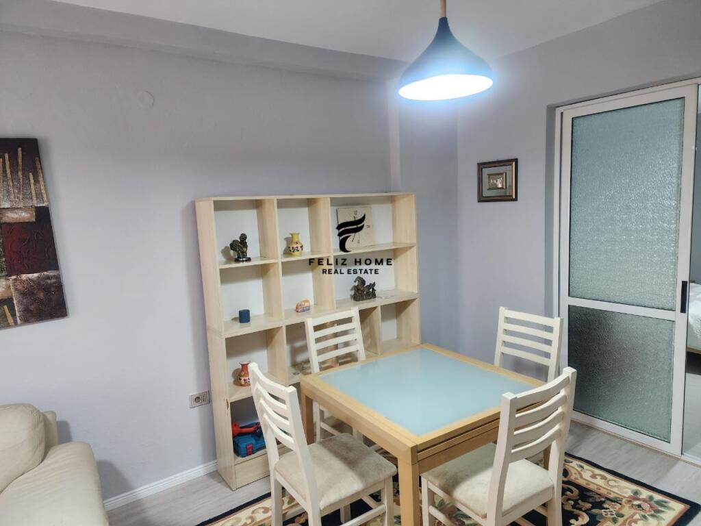 APARTAMENT ME QERA 1+1 SHESHI WILLSON 450 EURO