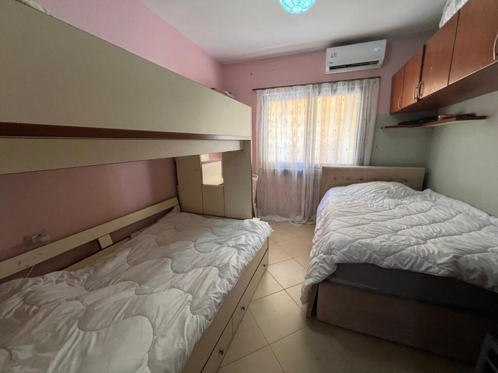 🏡 Apartament 2+1+2 me Qira – Yzberisht, pranë ECO Market
