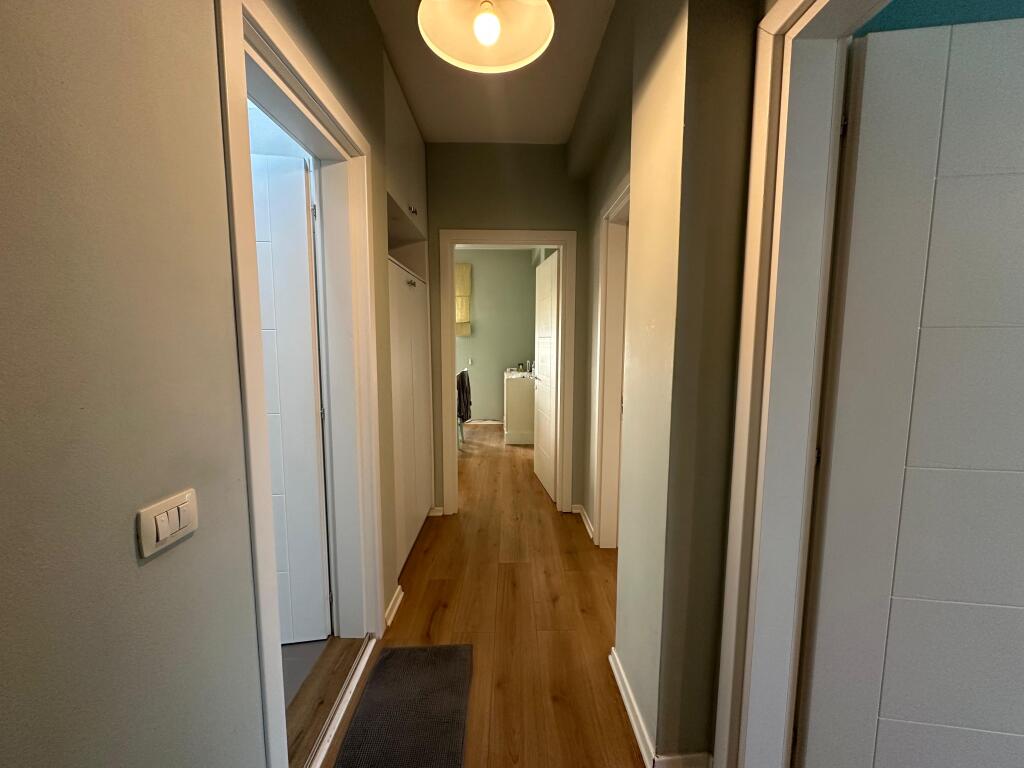 Komuna e parisit , apartament 2+1+2 me qera (700€)