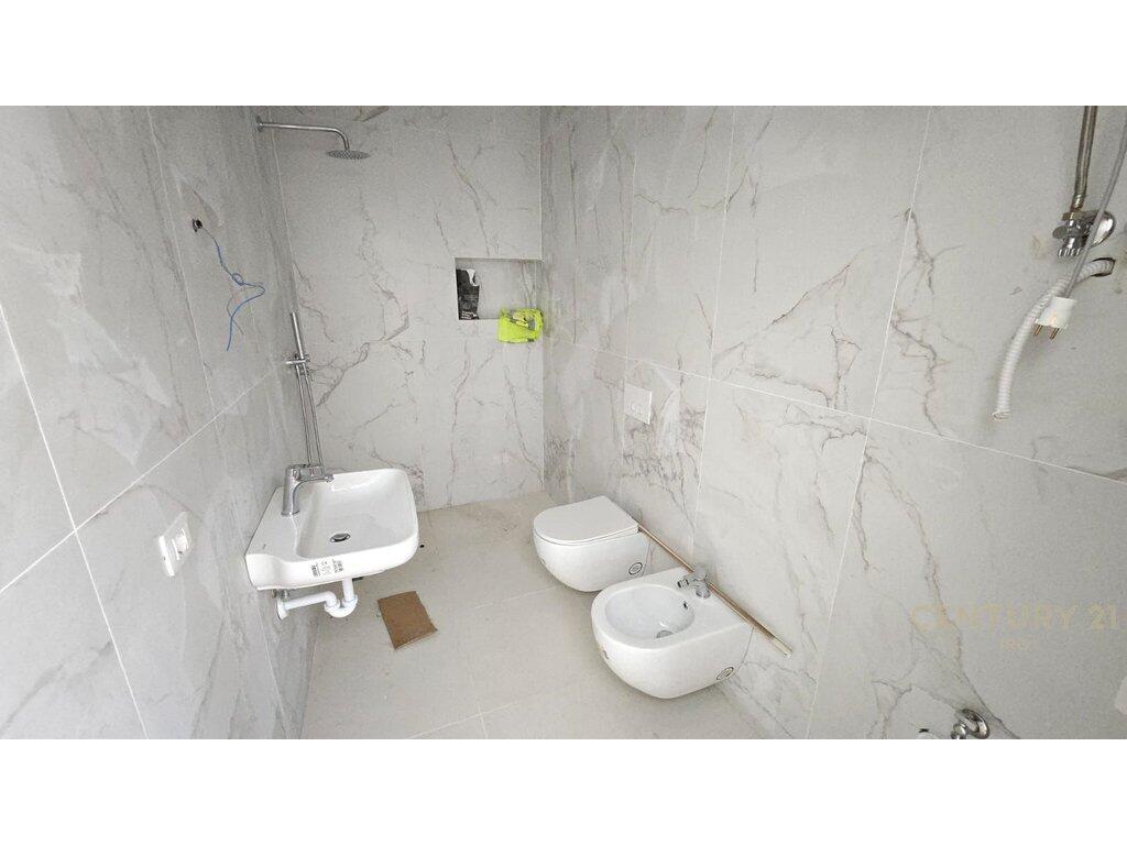 RENTING 1+1 APARTMENT SUITABLE FOR OFFICE.