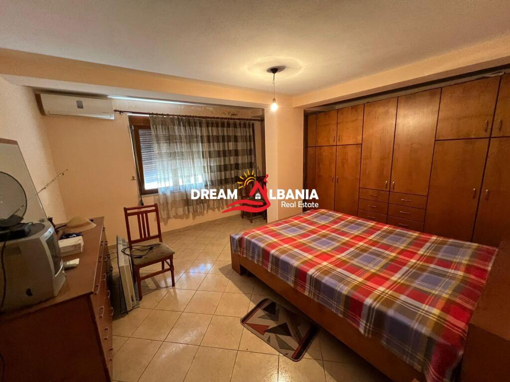 3 Apartamente ne shitje tek Rruga e Durresit prane Mozaikut te Tiranes (ID 4139165)