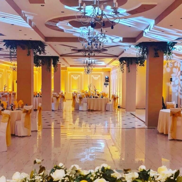 Business property suitable for a venue  hotel with a pool and yard for sale or rent
