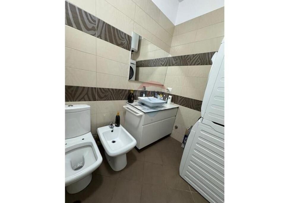 Shitet Apartament 2+1+2 , ne Astir !