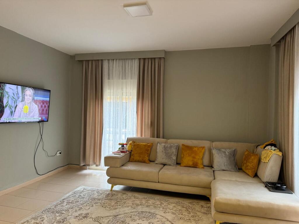 APARTMENT FOR RENT UNTIL JUNE 1