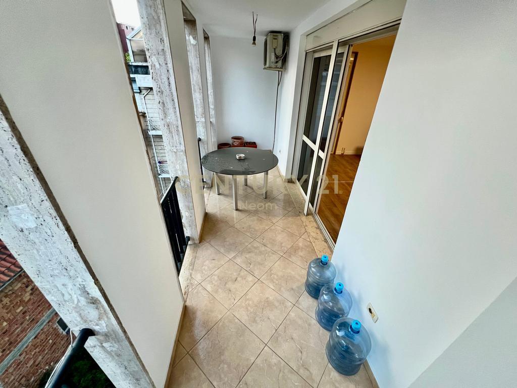 AFFITTO, UFFICIO - 85 m2 in VIA KAVAJËS‼️