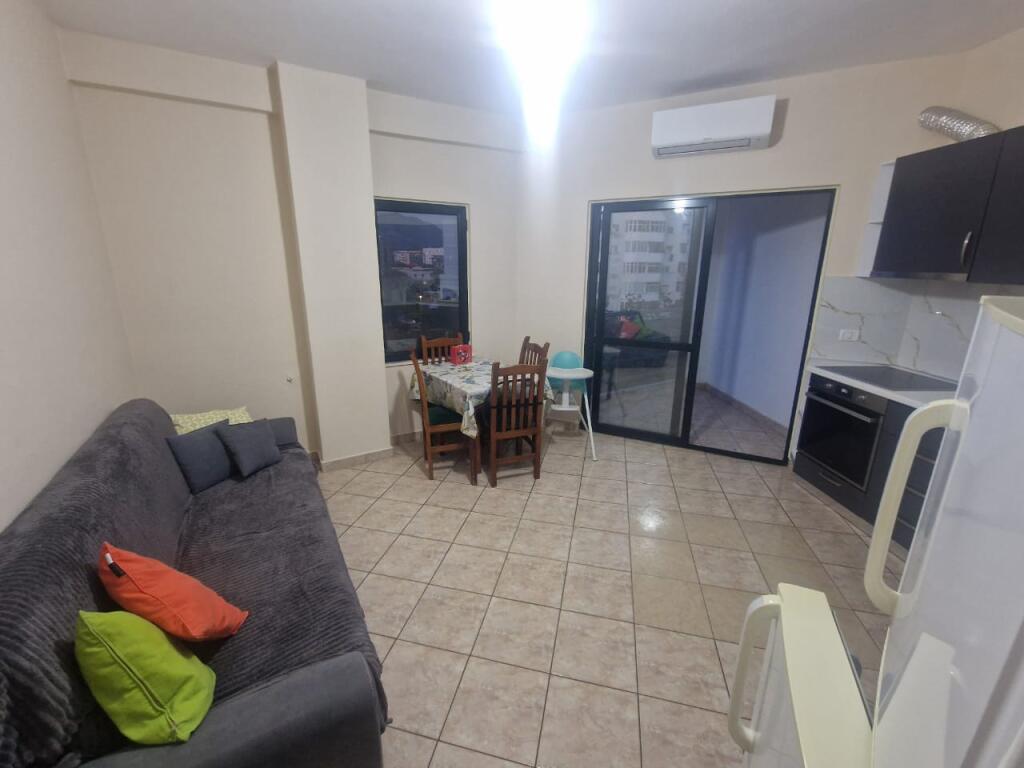 Shitet apartament 2+1 per vetem 1550 euro/m² ne Don Bosko