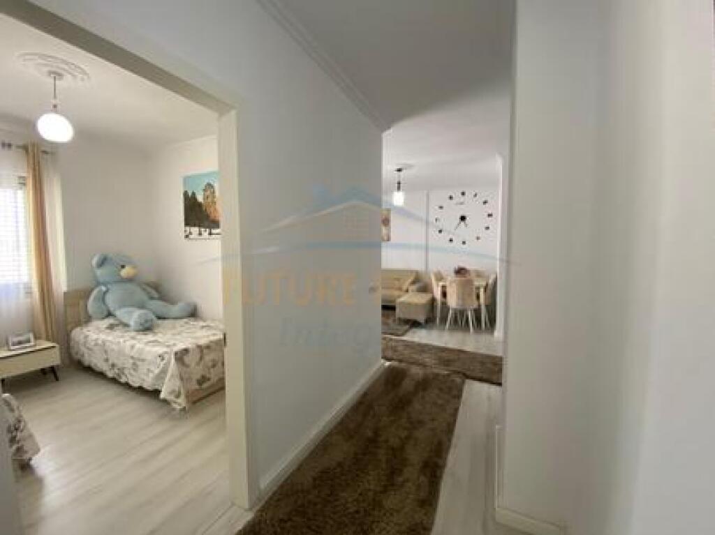 In vendita, Appartamento 2+1+2, Fresku, Tirana.