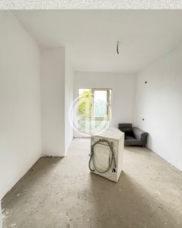Vendesi in vendita 1+1 – Vicino alla Villa Zogu, Durazzo