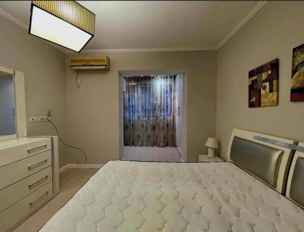 Apartament 2+1 - Për Qira - Myslym Shyri, Tiranë