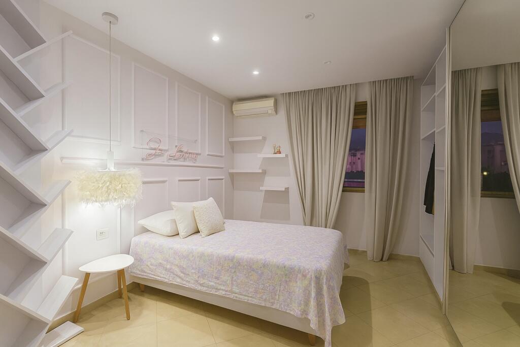 VENDESI APPARTAMENTO 2+1 + VERANDA - CAMINO