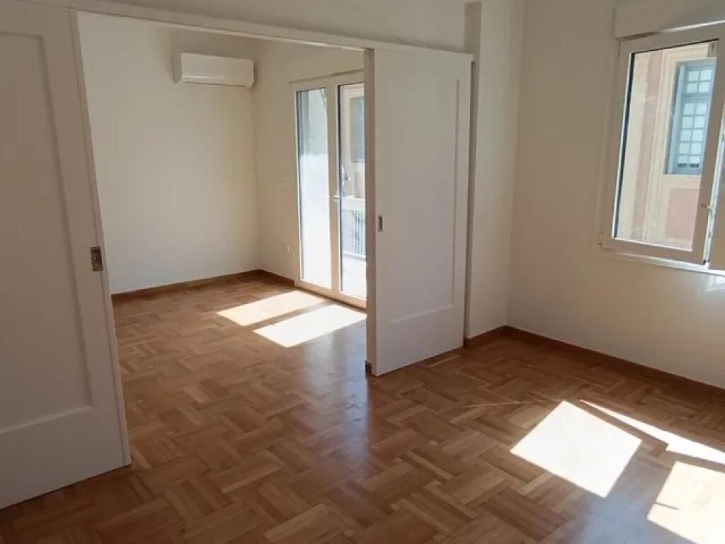 Office for rent 2+1 at Bulevardi i Ri (ID BZ2698) Tirana