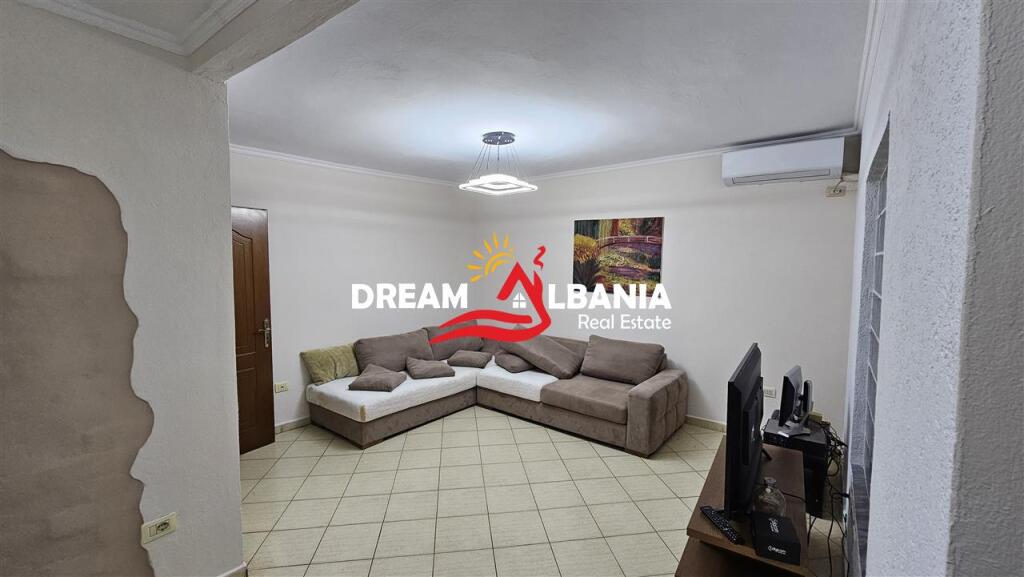 Jepet me qera apartament 2+1 tek rruga Ferit Xhajko, prane Spar (ID 4229399)