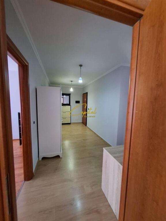 APARTAMENT ME QERA 1+1 ISH BLLOKU 900 EURO
