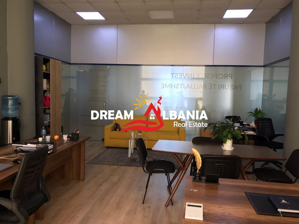 Office space for sale in Bllok near Wilson Square in Tirana (ID 4161065)