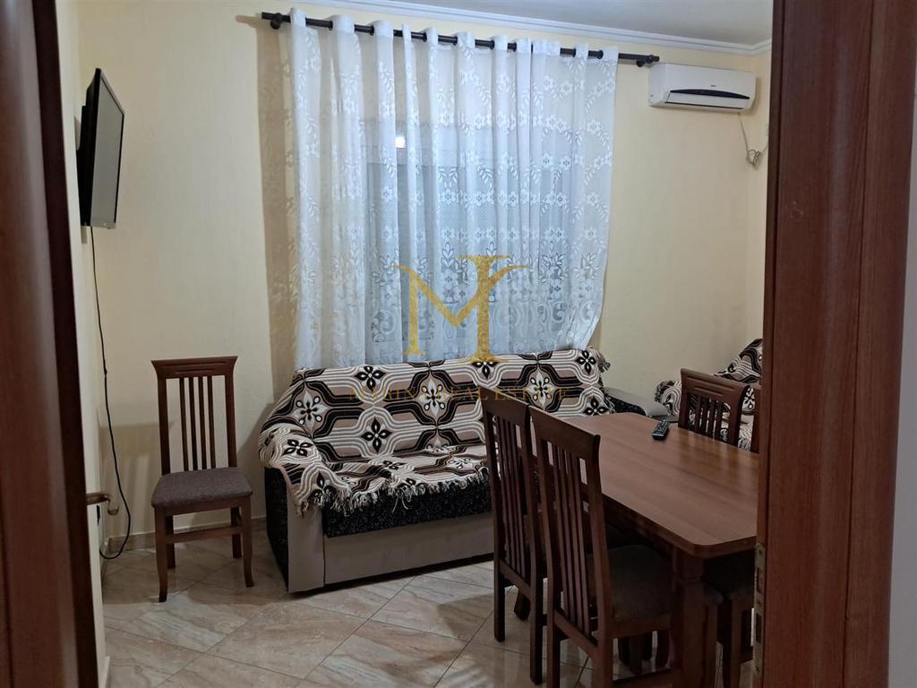 Jepet me qira afatgjatë apartament 2+1 – Plazh Iliria, Durrës