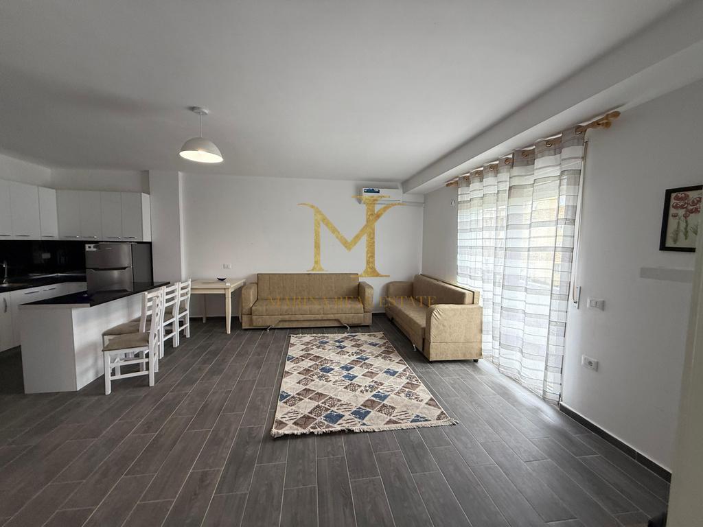 SHITET APARTAMENT 1+1 NË GOLEM, 80 M²!!