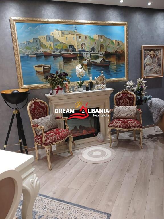 Appartamento 3+1+2 in vendita in Rruga e Kavajes di fronte a Deliorgji (ID 4131352)