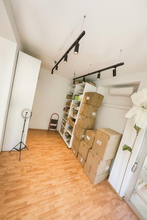 UFFICIO IN AFFITTO 72 M2 BLLOK 800 EURO
