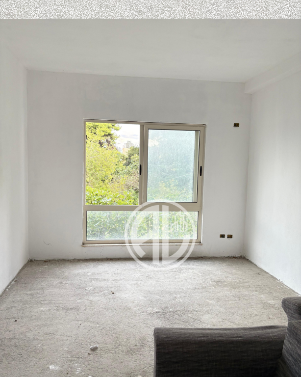 Vendesi in vendita 1+1 – Vicino alla Villa Zogu, Durazzo