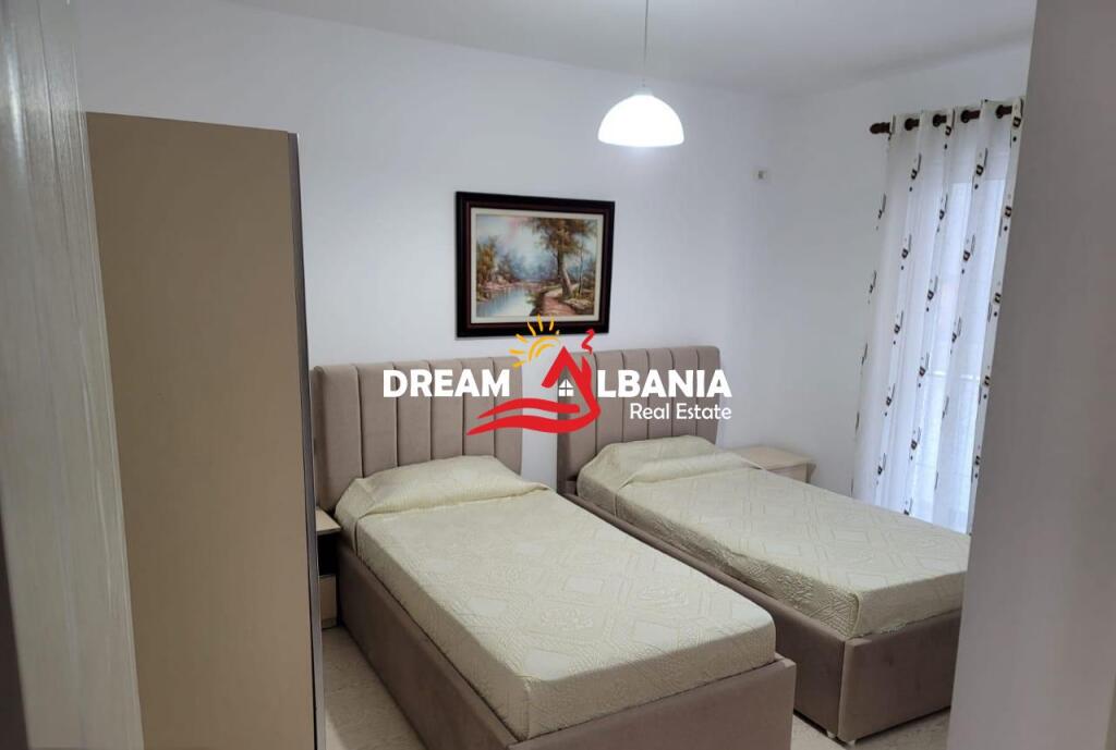 Jepet Apartament 2+1 me Qera tek Rruga e Durresit, Prane Kafe Flora ne Tirane (ID 4229471)