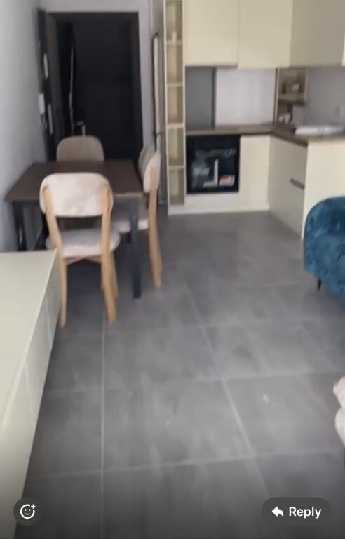1+1, te mine peza,cmimi 700 euro,pallat i viteve te fundit